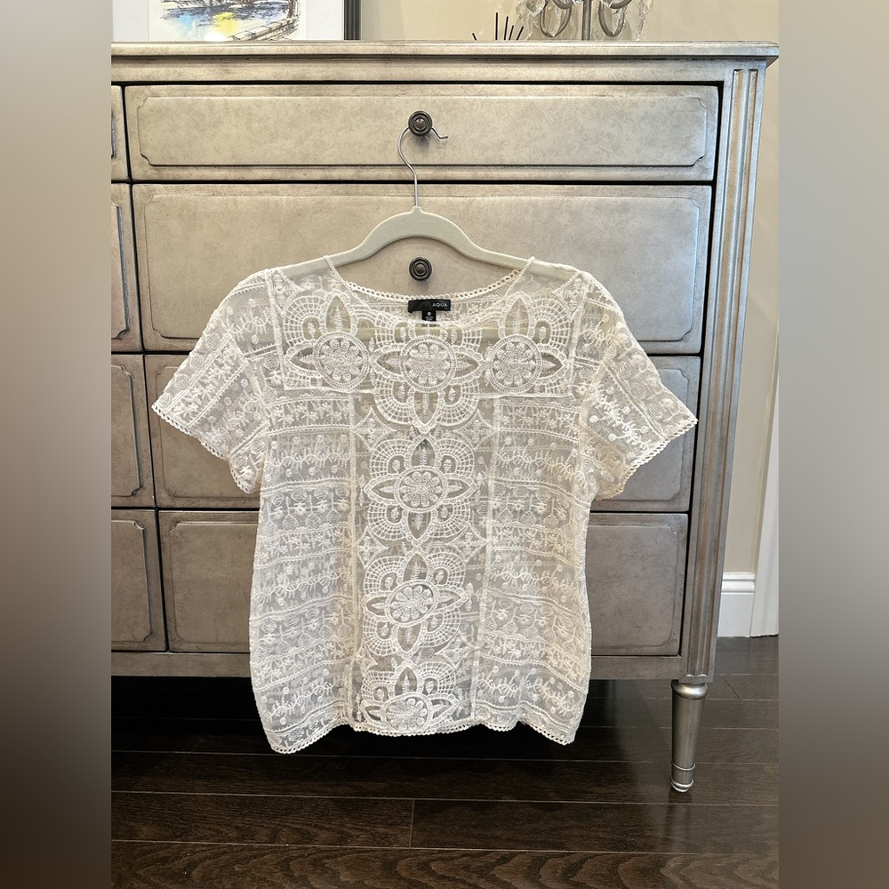 Aqua Bloomingdale’s white lace top